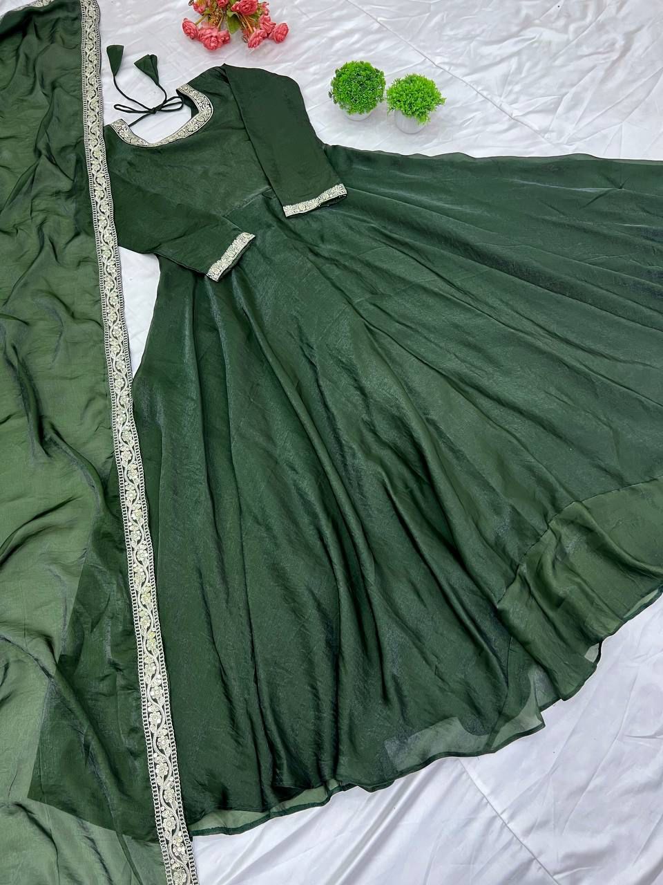 👗Premium Designer Party Wear Gown Set 👗