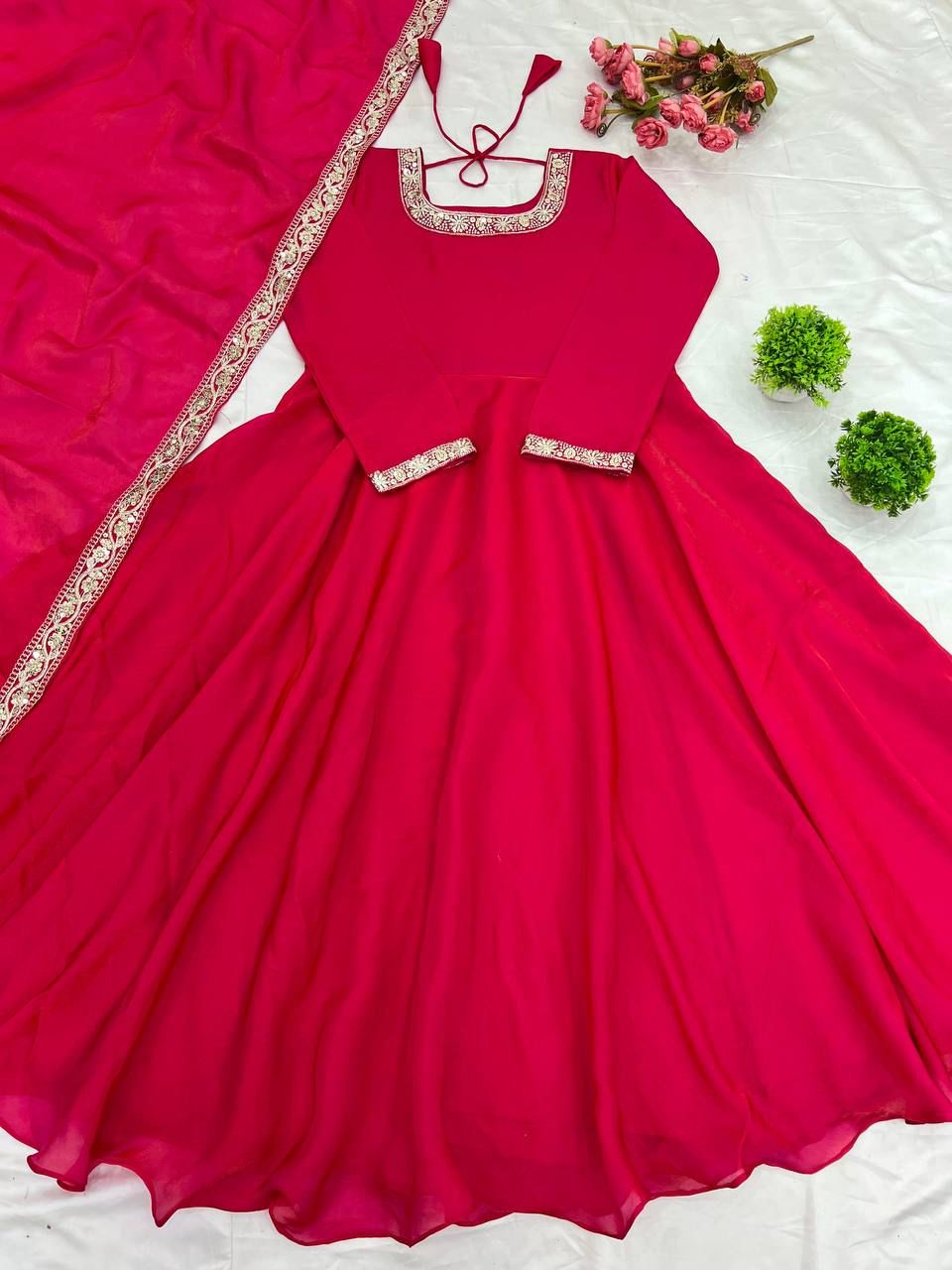 👗Premium Designer Party Wear Gown Set 👗