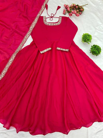 👗Premium Designer Party Wear Gown Set 👗
