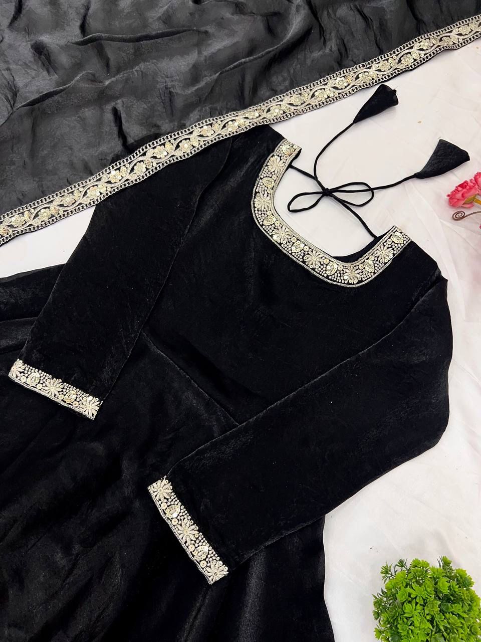 👗Premium Designer Party Wear Gown Set 👗