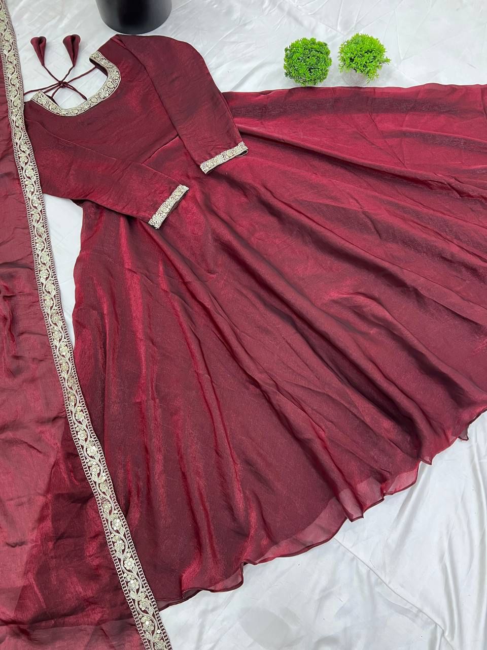 👗Premium Designer Party Wear Gown Set 👗
