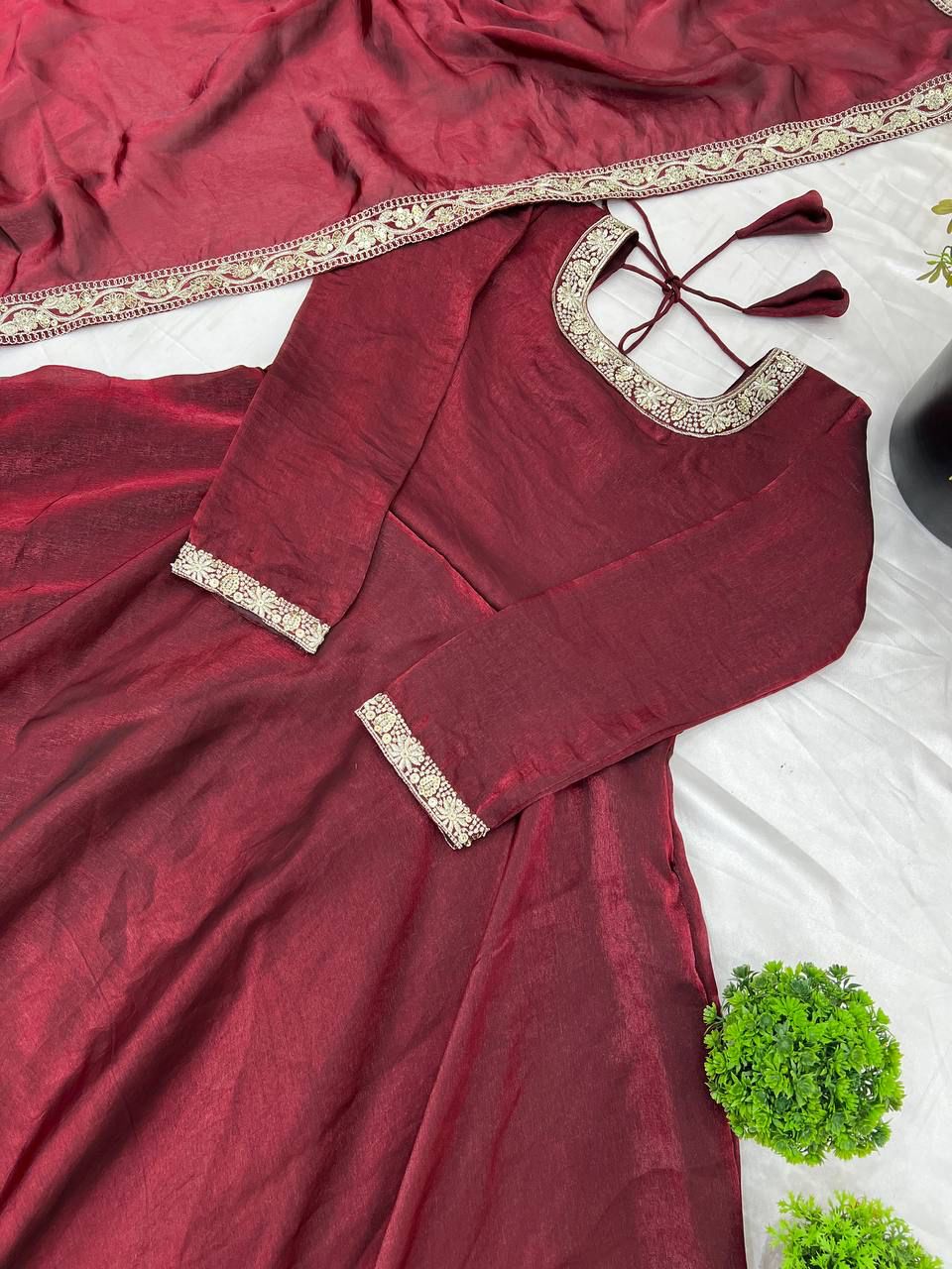 👗Premium Designer Party Wear Gown Set 👗
