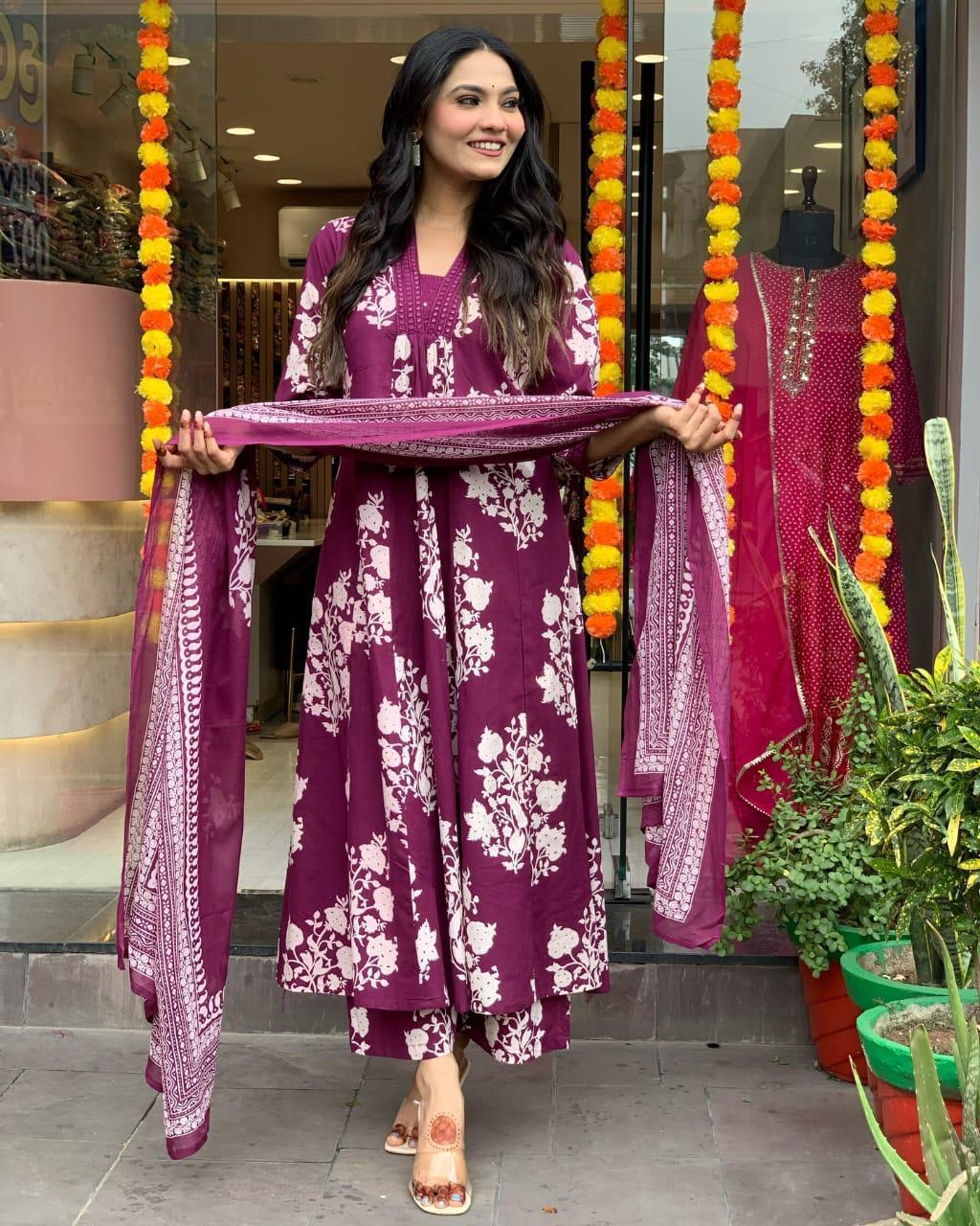 💖💙💟Beautiful 3-Piece Anarkali Suit Set! 🌸