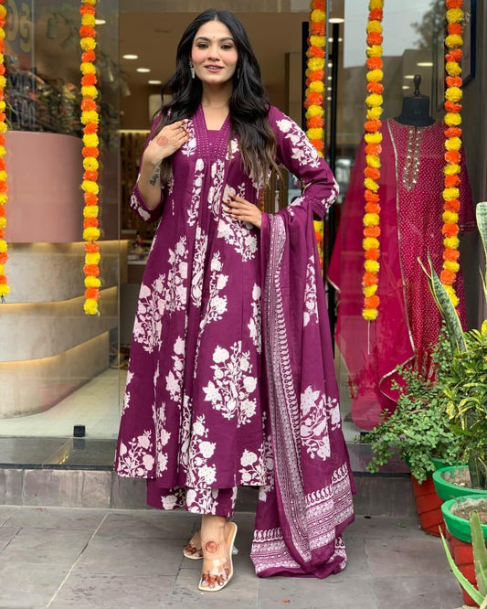 💖💙💟Beautiful 3-Piece Anarkali Suit Set! 🌸